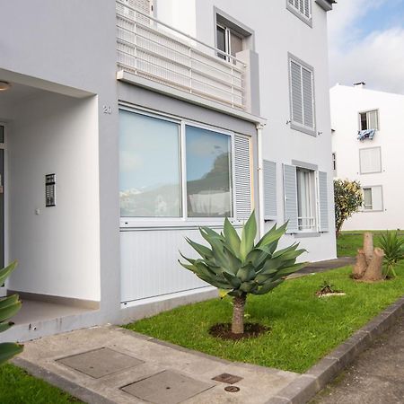 P&H Holiday Beach Apt Ponta Delgada - Açores Exterior foto